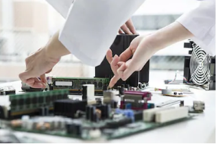 Evaluation of Optoelectronic Components for Space Applications